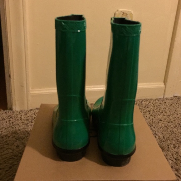 UGG Short Rain Boots - Picture 3 of 4